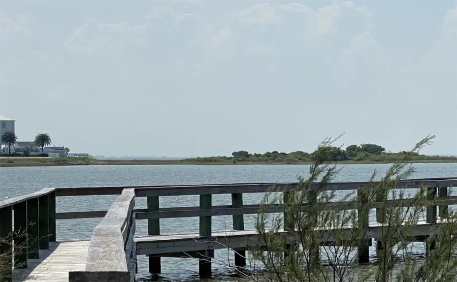 3206 Road Less Traveled, Galveston, TX 77554 - Image #2