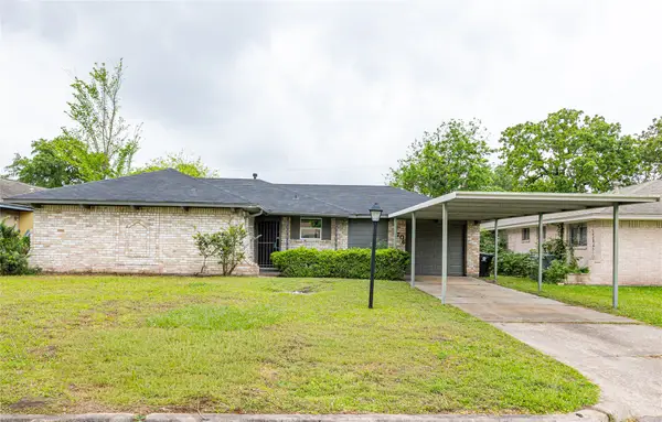 7706 Lakewood Drive, Houston, TX 77016