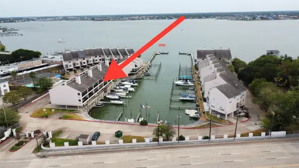 3663 Nasa Parkway #403, Seabrook, TX 77586