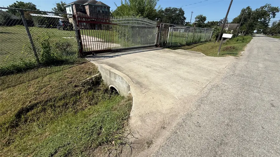 2608 Bostic Street, Houston, TX 77093 - Image #3