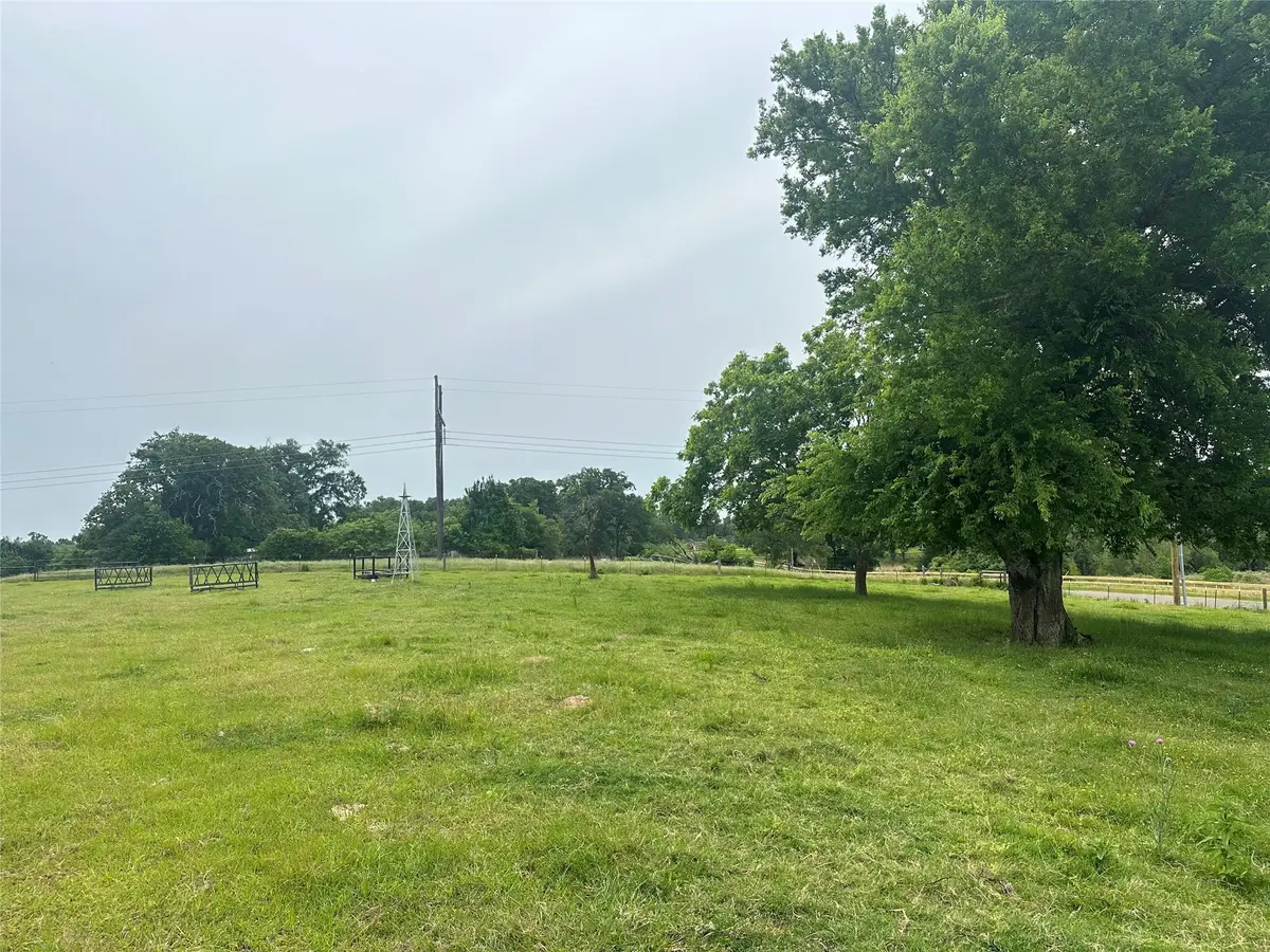 9289 County Road 329, Buffalo, TX 75831 - Image #1