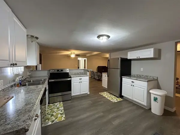 6 Kathy Lane, Huntsville, TX 77320