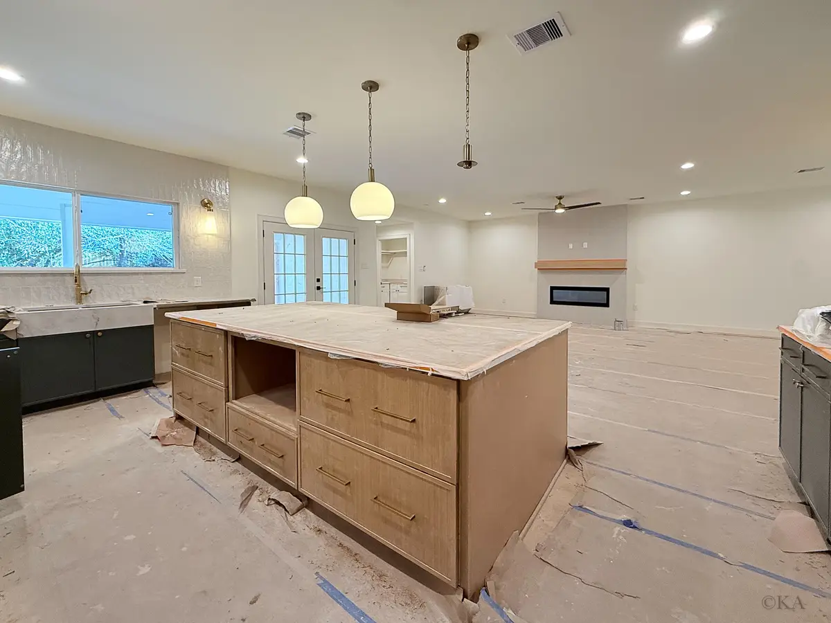 10519 Brinwood Drive, Houston, TX 77043 - #1