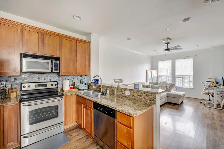 3001 Murworth Drive #101, Houston, TX 77025 - Image #2