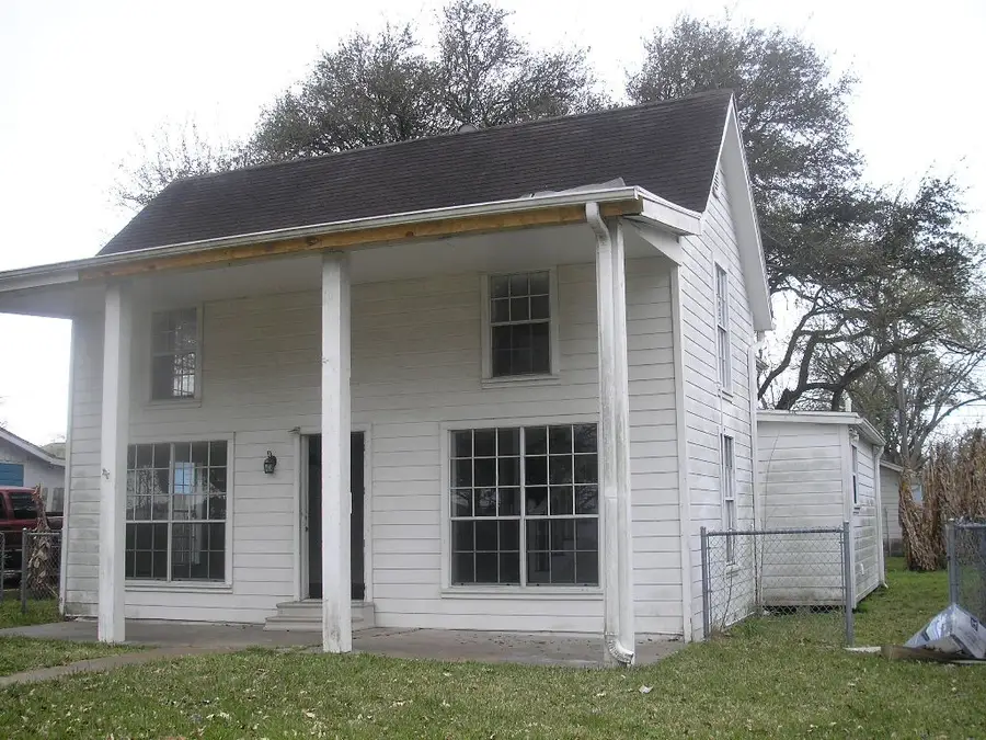 809 8th Avenue N, Texas City, TX 77590 - #2