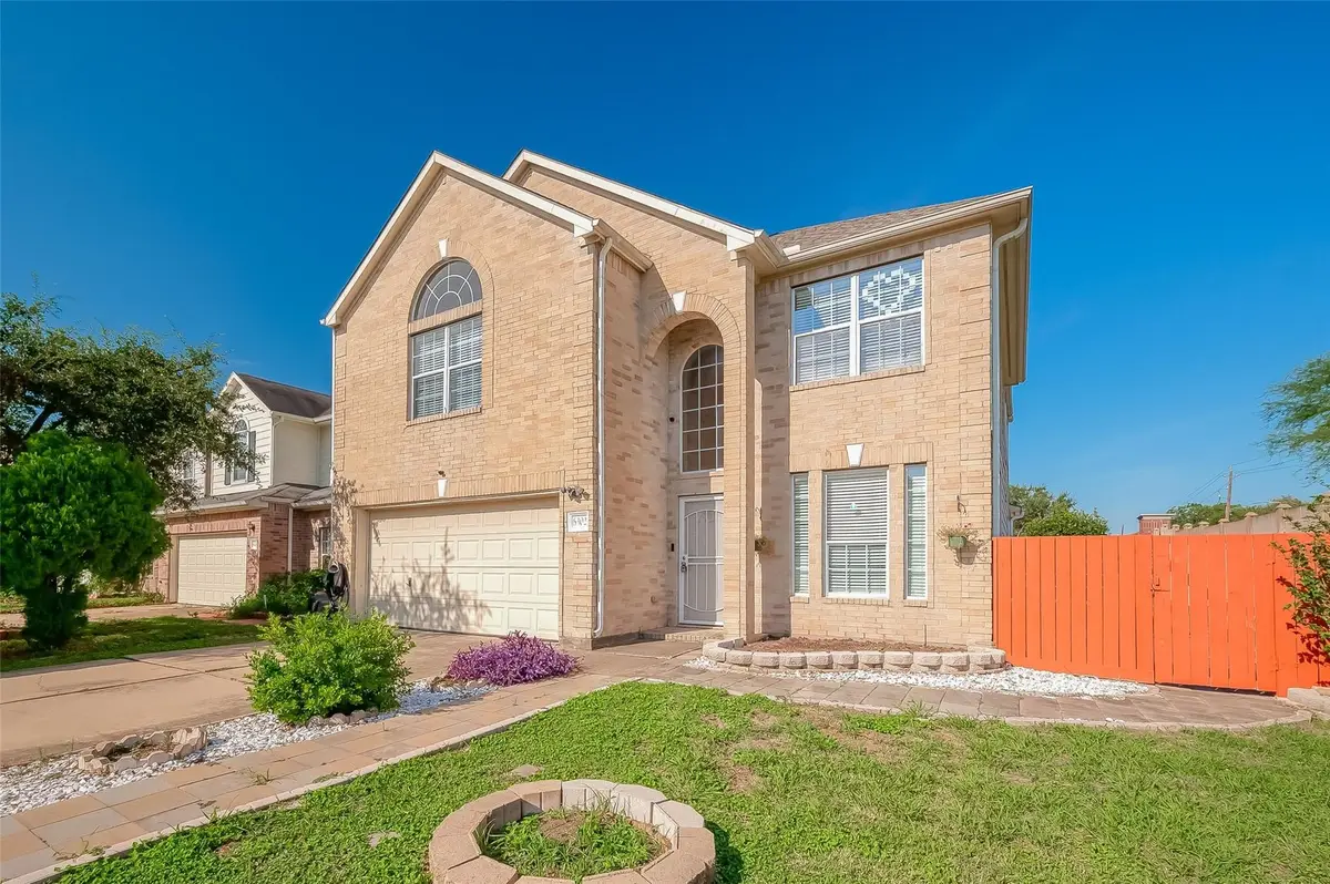 6302 Wellness Landing Ln, Houston, TX 77072 - Image #1