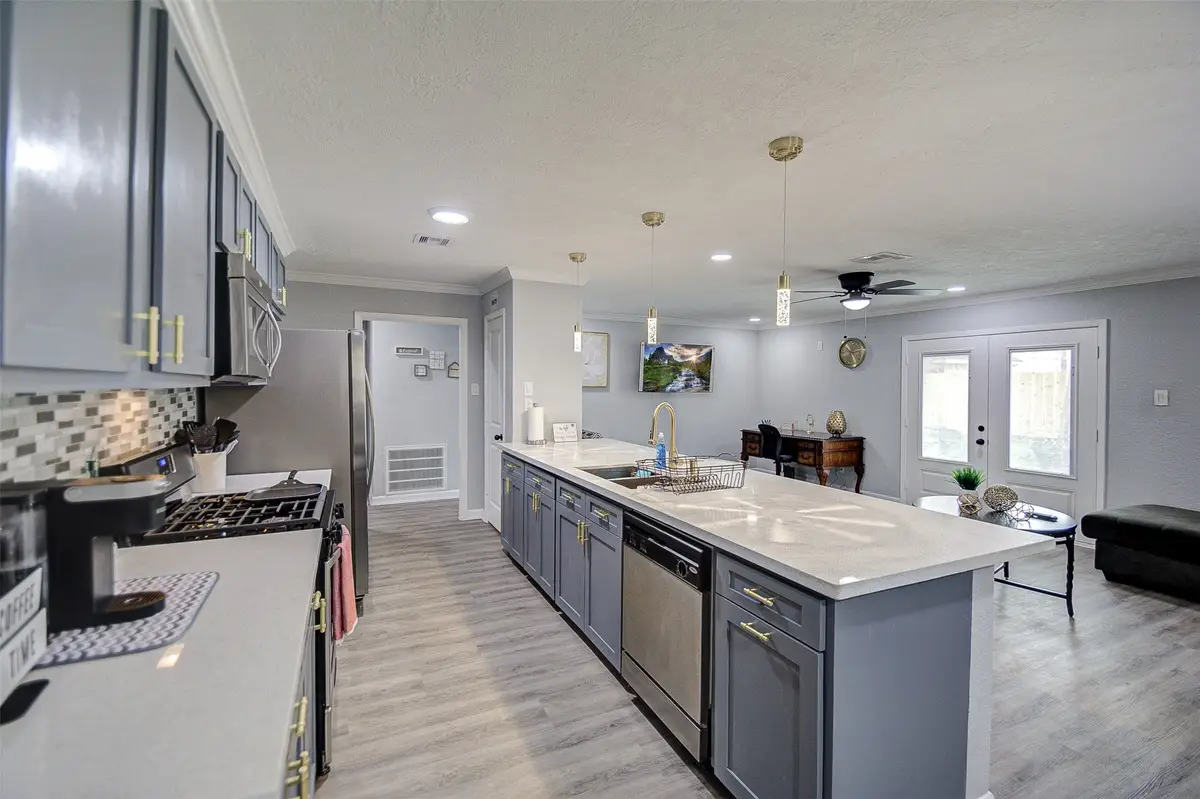 8706 Glen Valley Drive, Houston, TX 77061 - Image #1