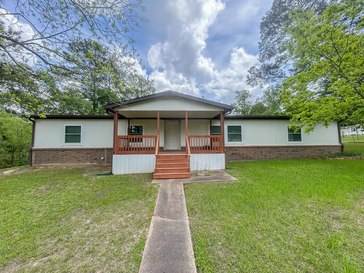 3221 Kingston Drive, Huntsville, TX 77340 - #1