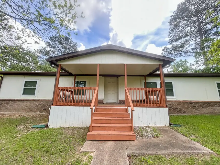 3221 Kingston Drive, Huntsville, TX 77340 - #2