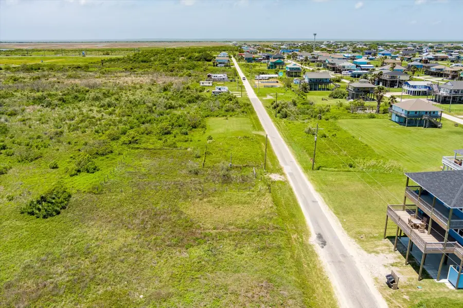 851 Alma, Crystal Beach, TX 77650 - #2