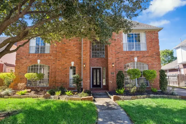 13618 Hidden Dell Court, Houston, TX 77059