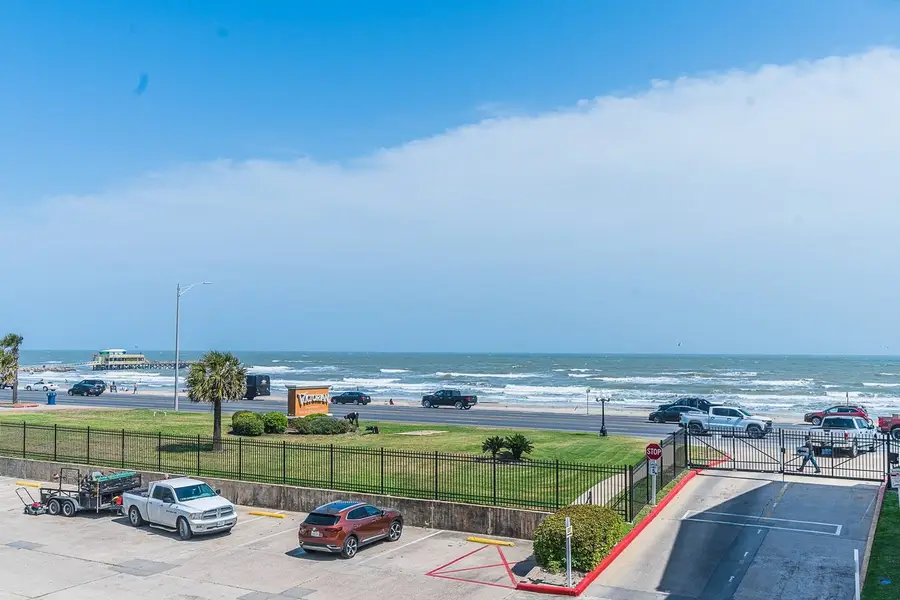 6300 Seawall Boulevard #4203, Galveston, TX 77551 - Image #3