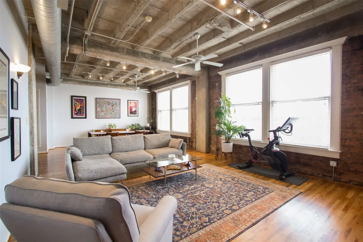 201 Main Street #4F, Houston, TX 77002 - #1