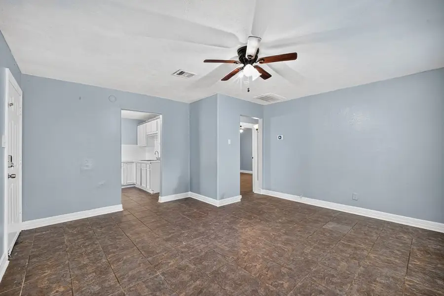 7319 Mountbatten Road, Houston, TX 77033 - #2