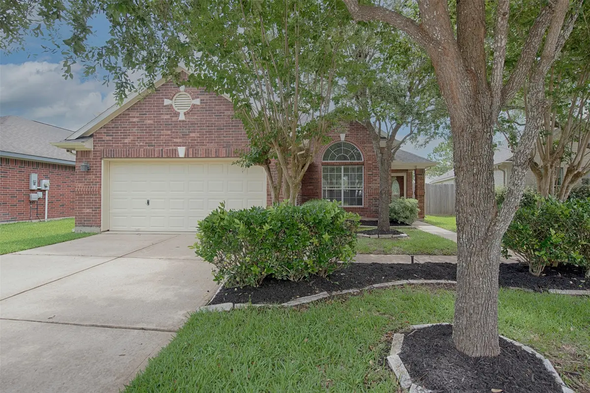 2725 Hidden Landing Drive, Pearland, TX 77584 - #1
