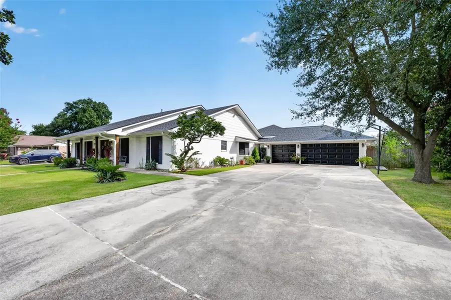 5109 Glenhaven Drive, Baytown, TX 77521 - #2