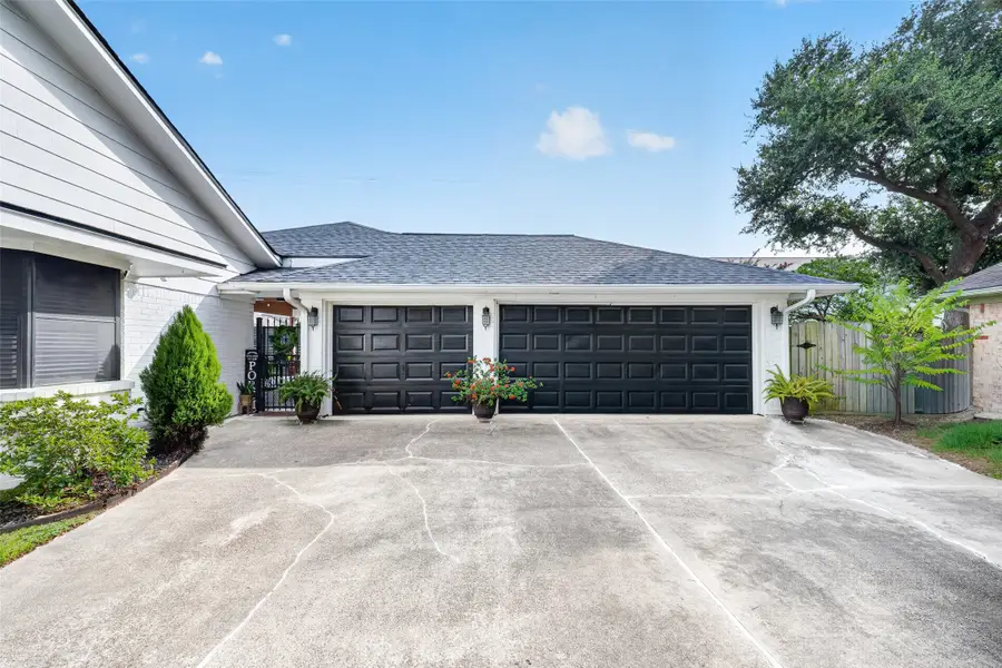 5109 Glenhaven Drive, Baytown, TX 77521 - #3