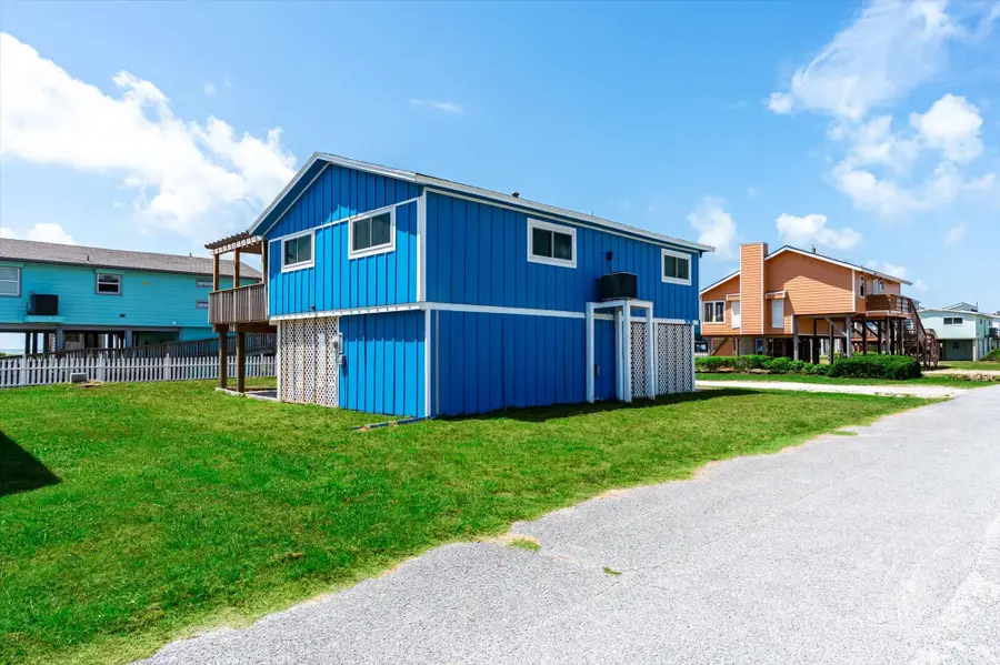 21211 Gulf Drive, Galveston, TX 77554 - Image #3