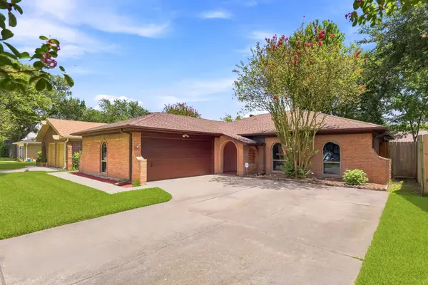 730 Seacliff Drive, Houston, TX 77062