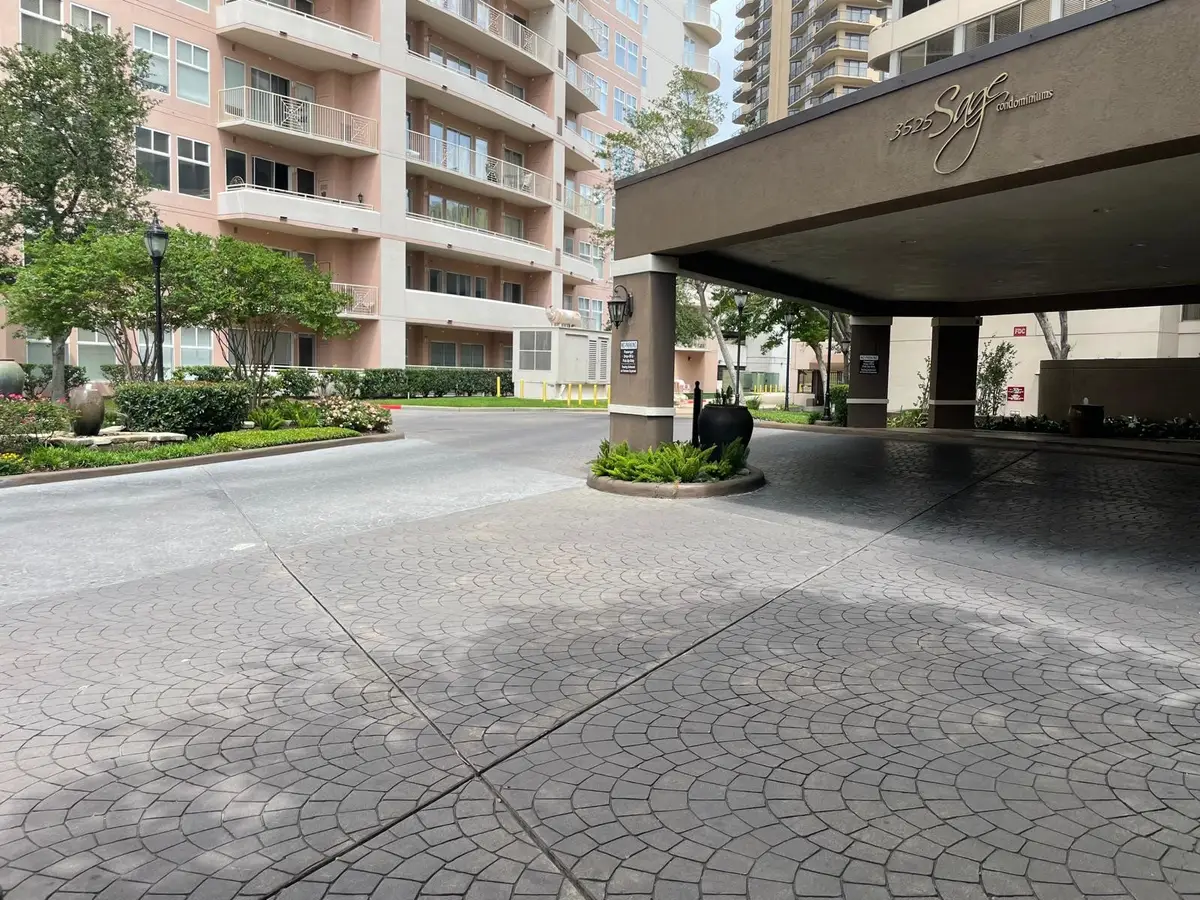3525 Sage Road #1204, Houston, TX 77056 - Image #1