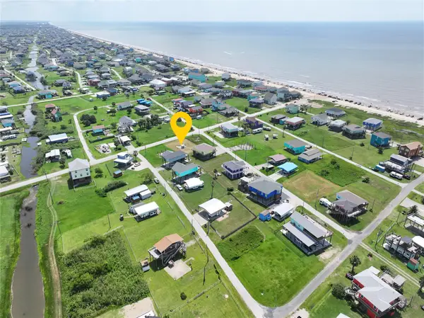 865 S Crystal Beach Road, Crystal Beach, TX 77650