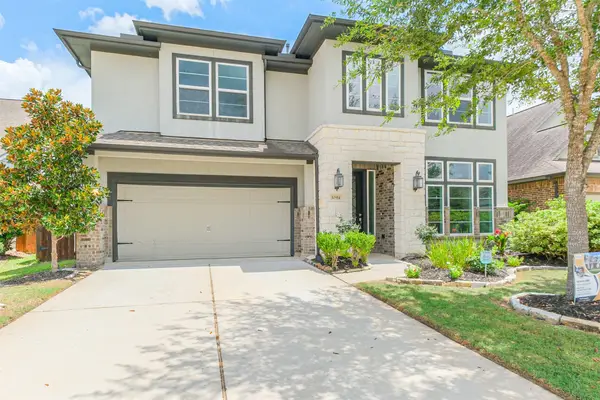 10914 Crestwood Point Circle, Cypress, TX 77433