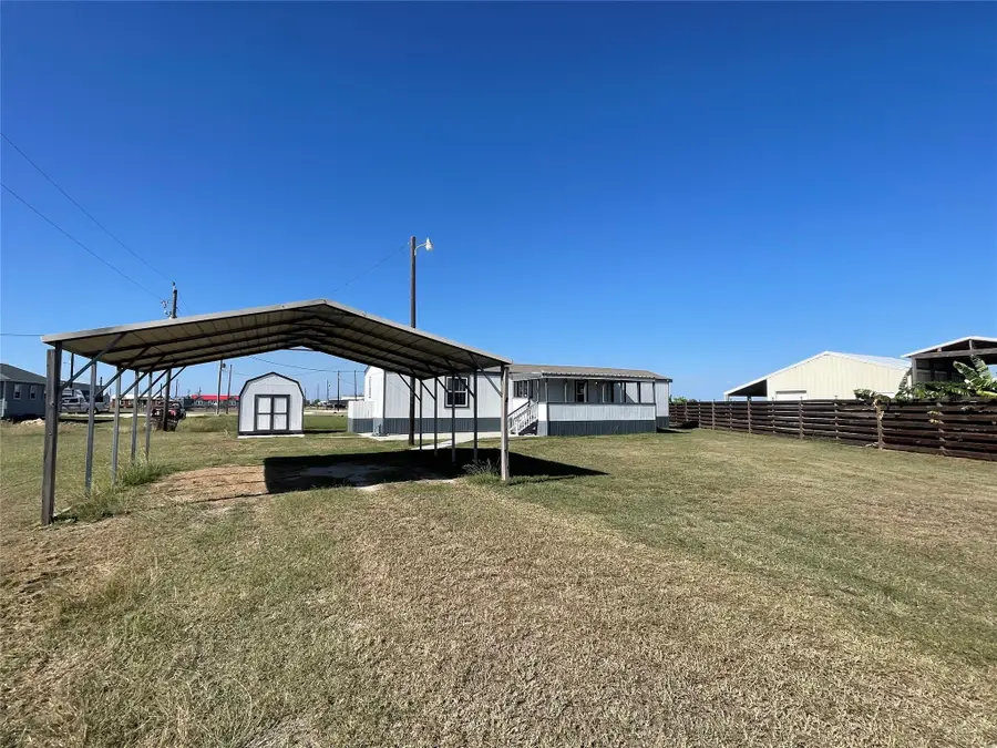 4 Squid Lane, Palacios, TX 77465 - Image #2