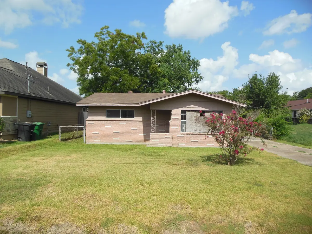 8110 Livingston, Houston, TX 77051 - #1