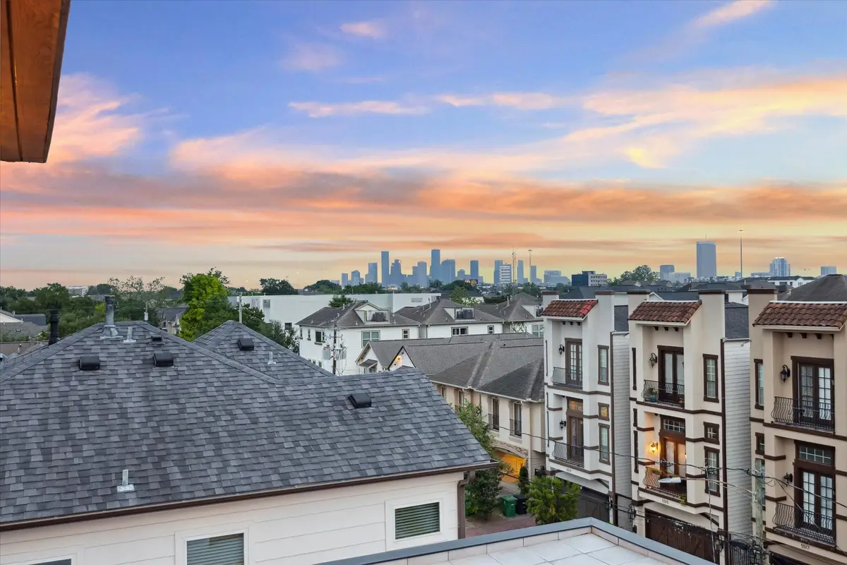 5522 Kiam Street #A, Houston, TX 77007 - Image #1