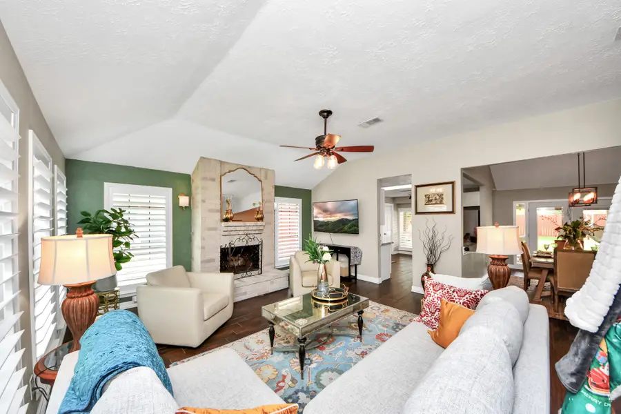 2003 Edinburg Avenue, League City, TX 77573 - #2