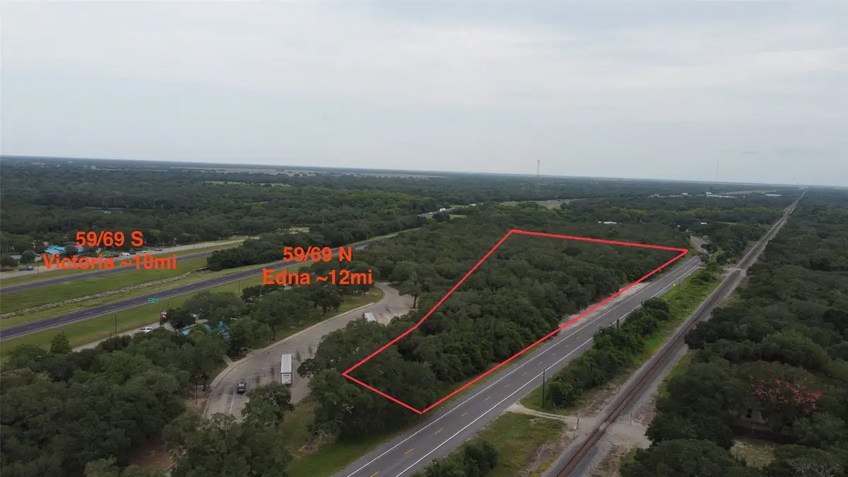 000 Garcitas Creek Road, Inez, TX 77968 - #1