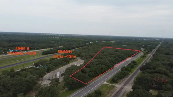 000 Garcitas Creek Road, Inez, TX 77968