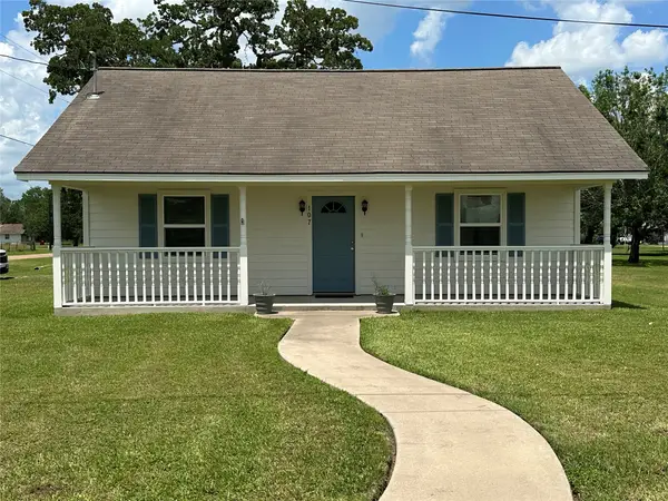 107 Grover Street, Ellinger, TX 78938