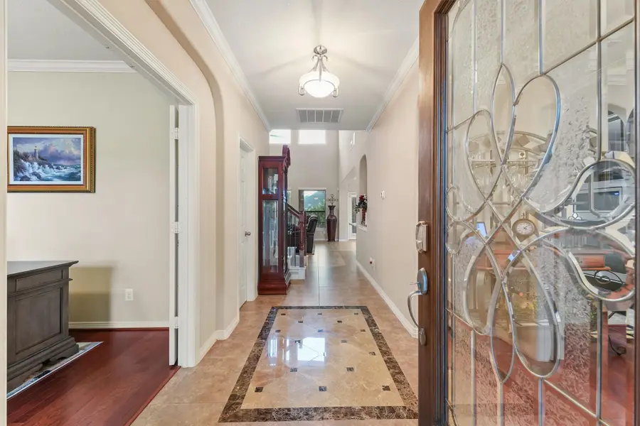 529 Water Street, Webster, TX 77598 - Image #2