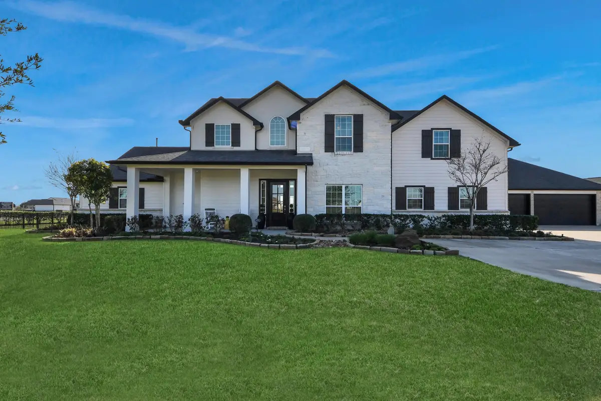 103 Lily Lane, Rosharon, TX 77583 - #1