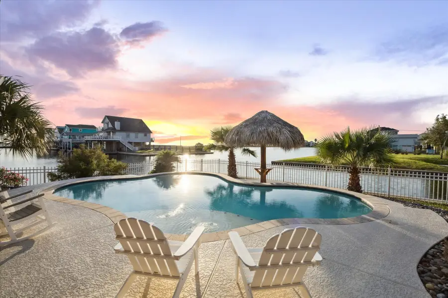 16642 Bermuda Way, Jamaica Beach, TX 77554 - Image #2