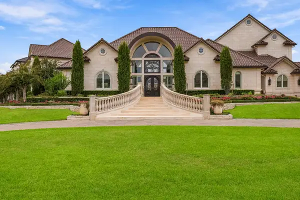 1903 Ray Shell Court, Houston, TX 77586