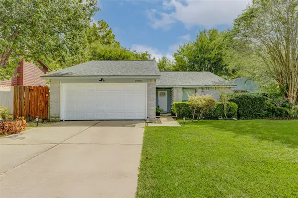 2709 Northern Drive, League City, TX 77573