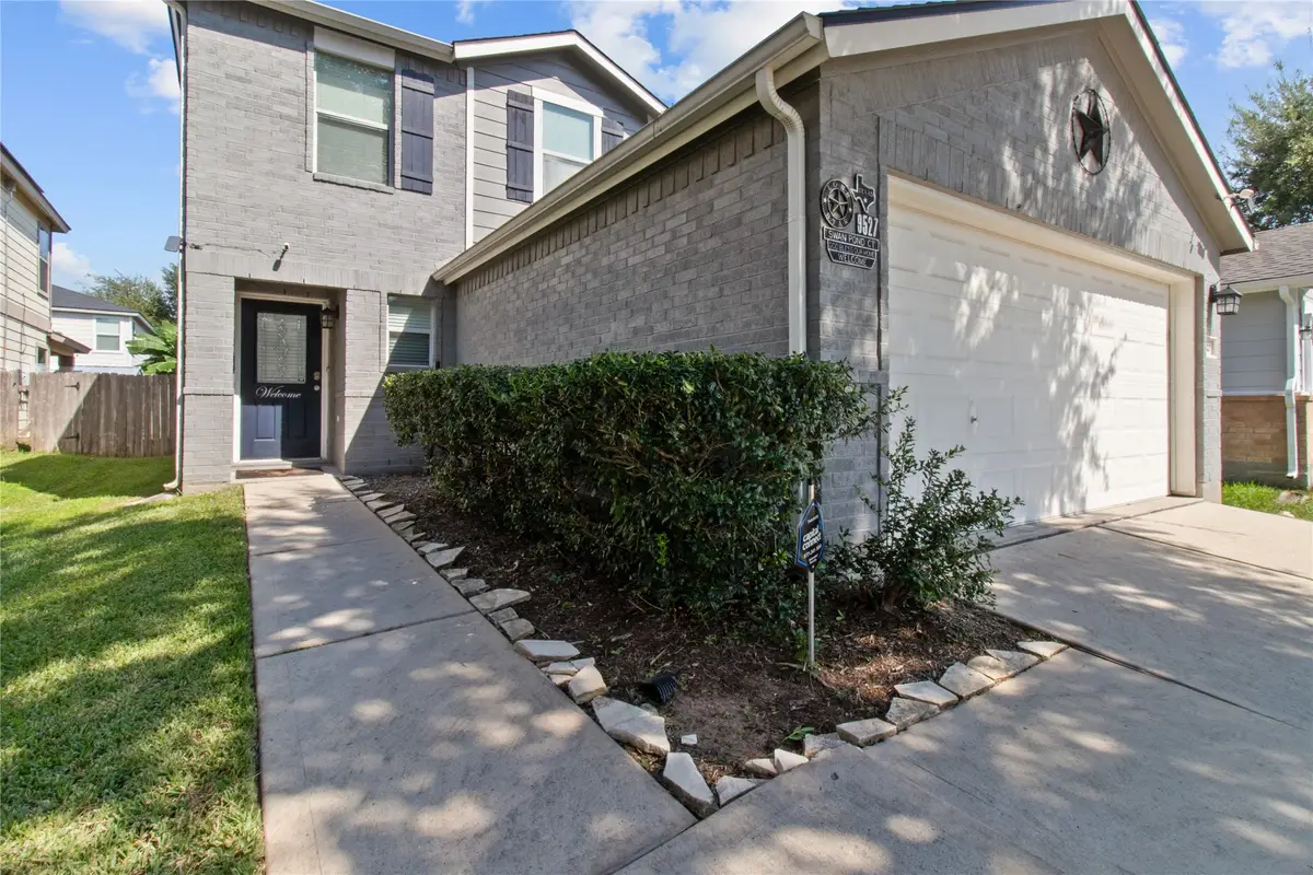 9527 Swanpond Court, Houston, TX 77075 - Image #1