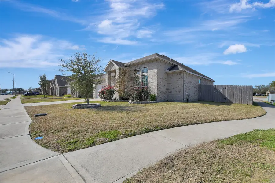 27 Montecito Lane, Manvel, TX 77578 - Image #3