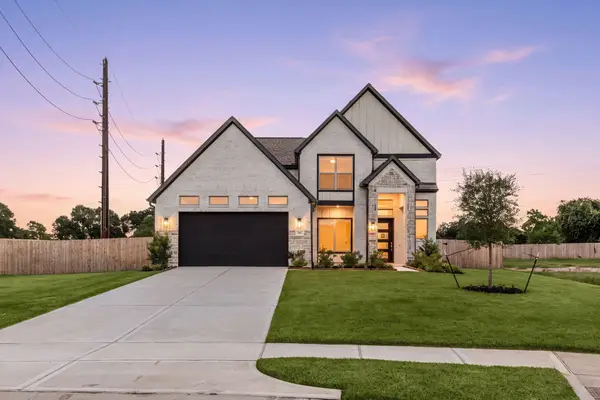 349 Covey, Sealy, TX 77474