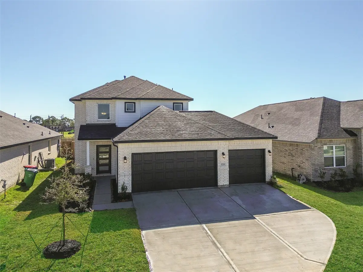 3406 Rolling River Drive, Baytown, TX 77521 - Image #1