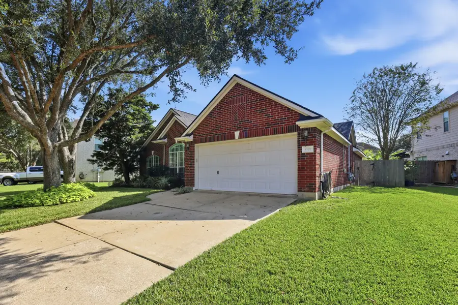 4507 Canyon Crest Drive, League City, TX 77573 - Image #3