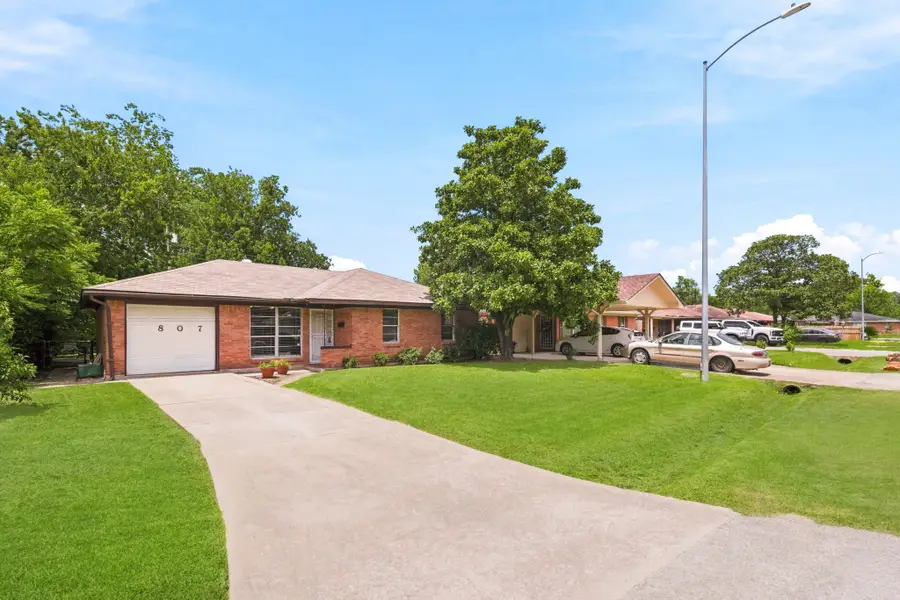 807 E 43rd Street, Houston, TX 77022 - #3