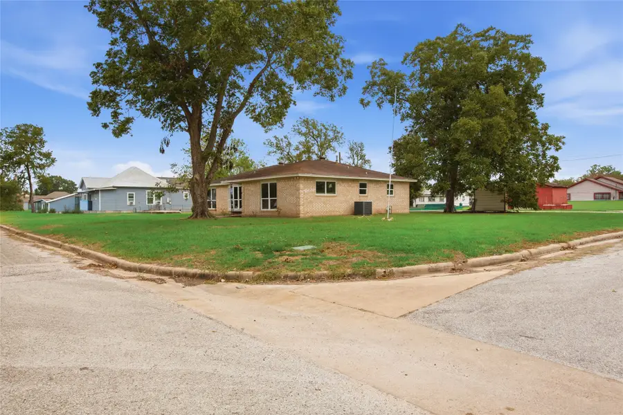 436 7th Street, Hempstead, TX 77445 - #3