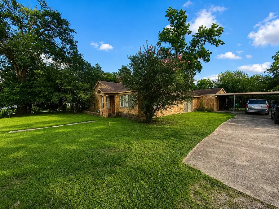 8402 Darlington Drive, Houston, TX 77028 - #2