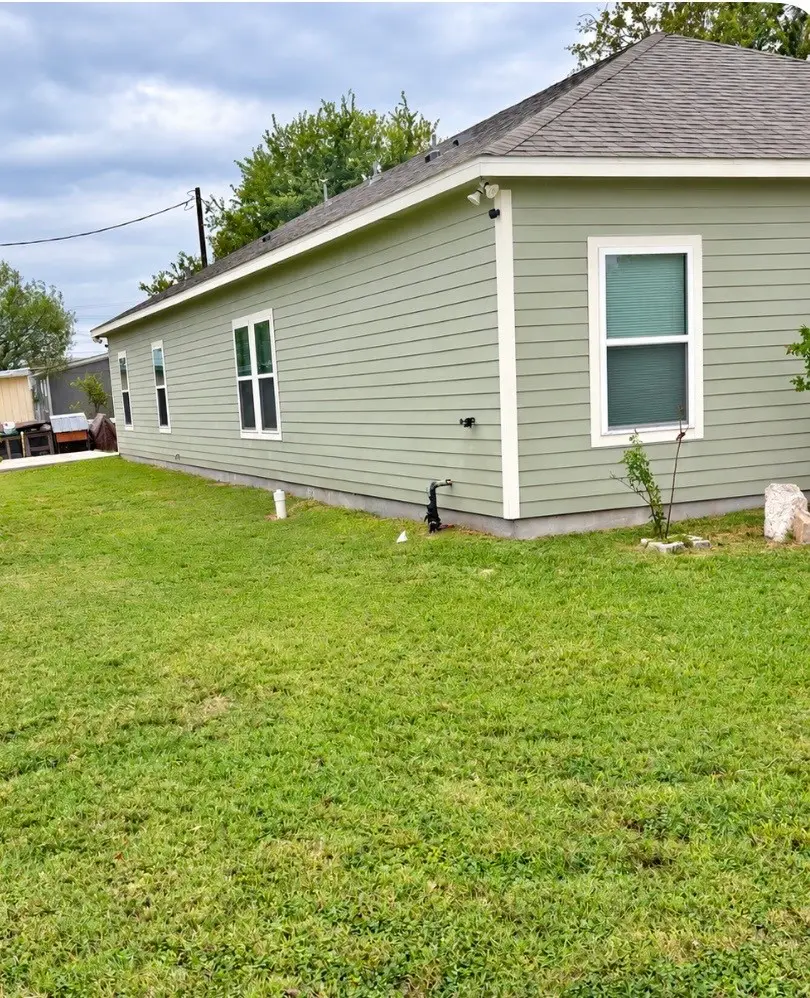 668 Commerce Street, Bloomington, TX 77951 - #2