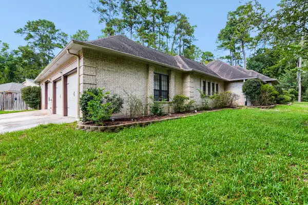 1650 White Oak Creek Drive, Conroe, TX 77304