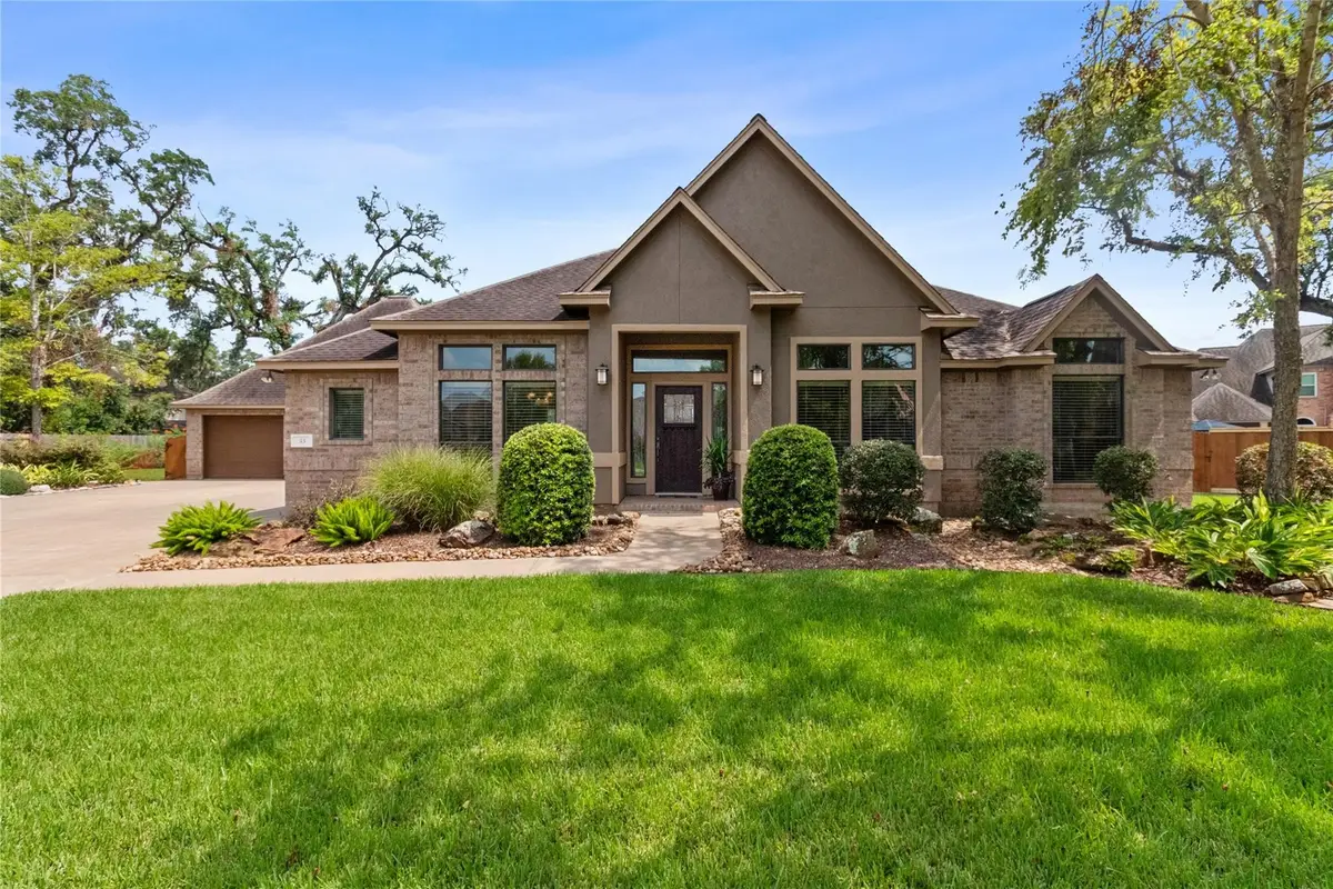 55 Canyon Oak Court, Lake Jackson, TX 77566 - #1