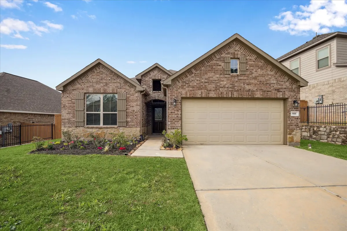 935 Golden Willow Lane, Conroe, TX 77304 - #1